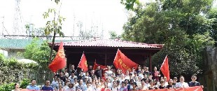 南方网通第十三届登山活动圆满成功：青春似火，超越自我！